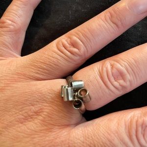 Ring with dangles